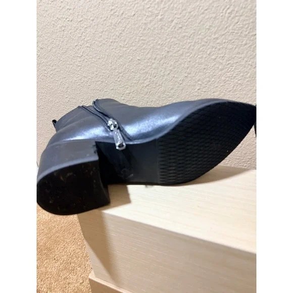 Blondo Waterproof Sz 8 Black Leather Ankle Boots Block Heel Pointed Toe Booties - Picture 6 of 10